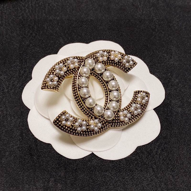 Chanel Brooch 1lyx10